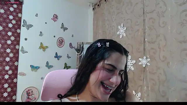 Snapshot of Hanna_latinaa chatting on 01/11/26, 04:19 Hanna latinaa online show from 01/11/26, 04:19