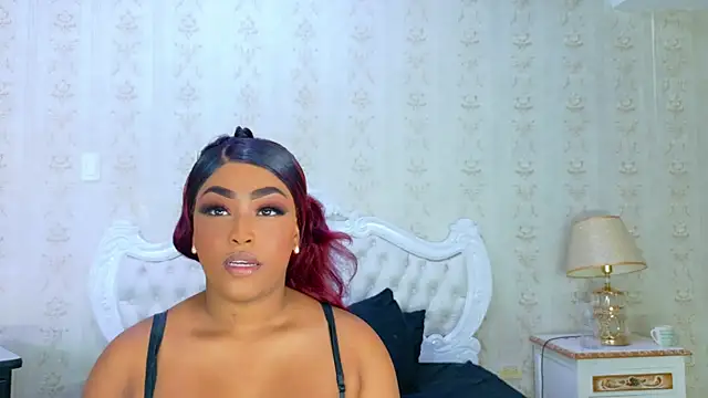 TianahGlow online show from 10/27/25, 08:43