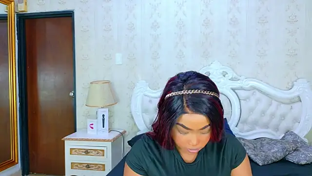 TianahGlow online show from 11/10/25, 08:25