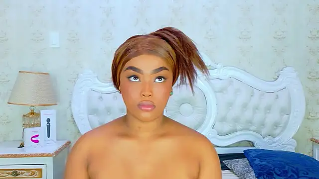 TianahGlow online show from 12/03/25, 09:14