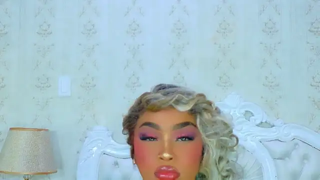 TianahGlow online show from 02/14/26, 06:41