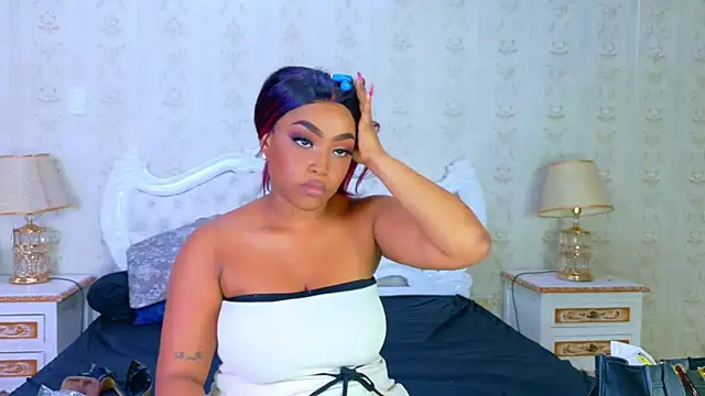 TianahGlow online show from 10/24/25, 08:30