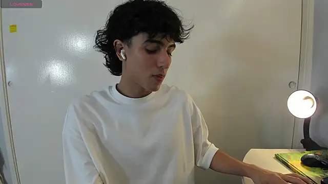 salvatore montt online show from 03/09/25, 04:38