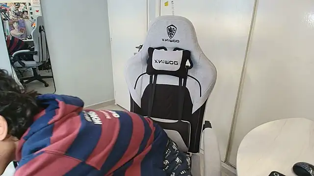 salvatore montt online show from 11/29/25, 06:52