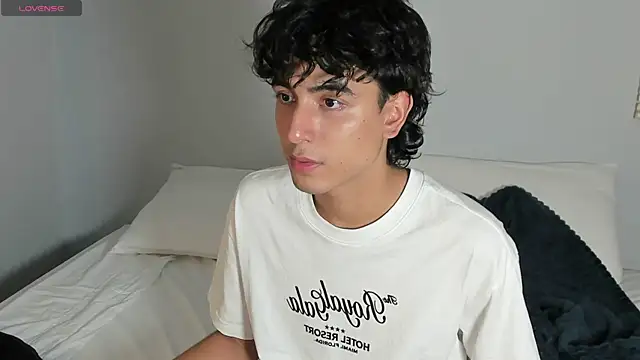 salvatore montt online show from 02/12/25, 02:56