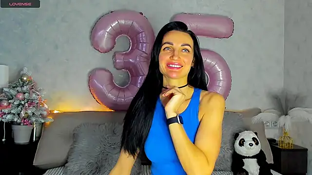 Tina Mart online show from 12/04/25, 12:15