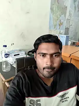 Snapshot of ccuteboyyyy chatting on 03/06/25, 11:36 ccuteboyyyy online show from 03/06/25, 11:36