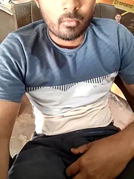 Snapshot of ccuteboyyyy chatting on 03/11/25, 04:30 ccuteboyyyy online show from 03/11/25, 04:30