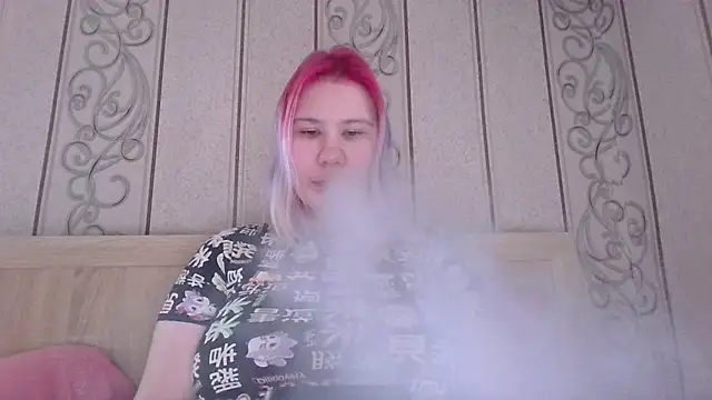 Little kitsune1707 online show from 10/27/25, 09:10