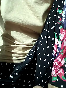 Snapshot of lovely----bhabhi chatting on 11/07/25, 12:37 lovely----bhabhi online show from 11/07/25, 12:37