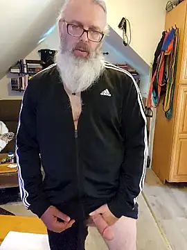 HardSteele97 online show from 10/04/25, 04:30