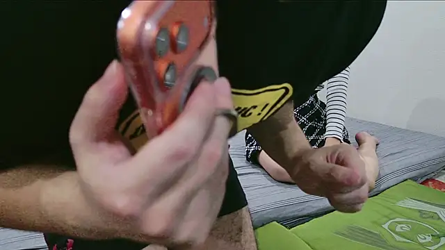 YARASERO-kun online show from 11/22/25, 03:22