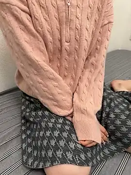 Snapshot of YARASERO-kun chatting on 03/07/25, 04:44 YARASERO-kun online show from 03/07/25, 04:44