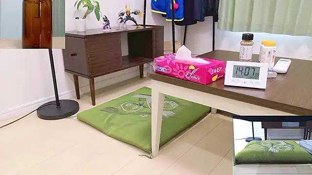 Snapshot of YARASERO-kun chatting on 09/15/25, 05:08 YARASERO-kun online show from 09/15/25, 05:08