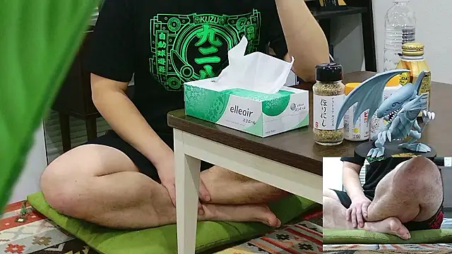 Snapshot of YARASERO-kun chatting on 02/14/26, 10:26 YARASERO-kun online show from 02/14/26, 10:26