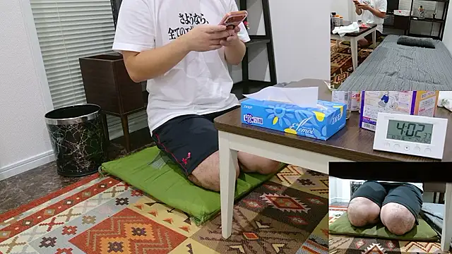 Snapshot of YARASERO-kun chatting on 10/09/25, 07:03 YARASERO-kun online show from 10/09/25, 07:03