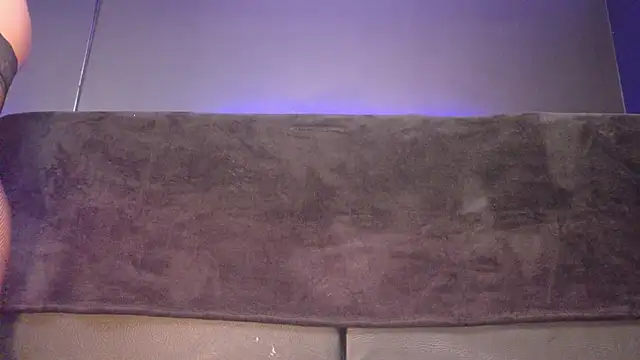 MariamLaraa online show from 10/16/25, 02:42