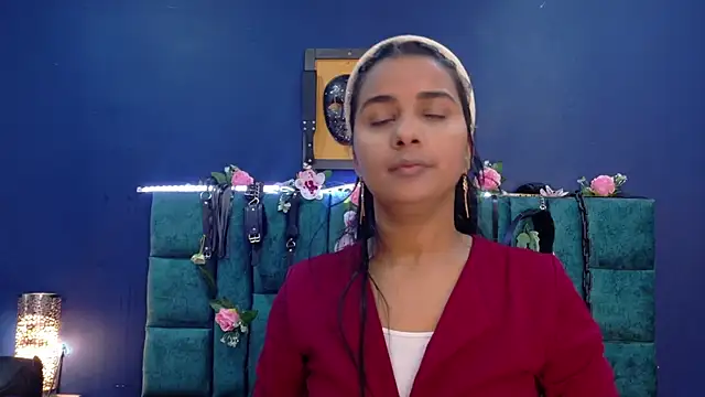 MariamLaraa online show from 03/22/25, 11:11