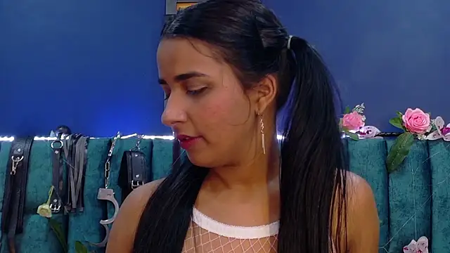 MariamLaraa online show from 03/21/25, 02:29