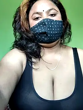 Snapshot of rani130 chatting on 11/08/25, 01:20 rani130 online show from 11/08/25, 01:20