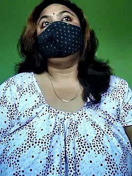 Snapshot of rani130 chatting on 12/15/25, 01:55 rani130 online show from 12/15/25, 01:55