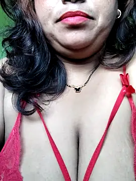 Snapshot of rani130 chatting on 10/31/25, 01:13 rani130 online show from 10/31/25, 01:13