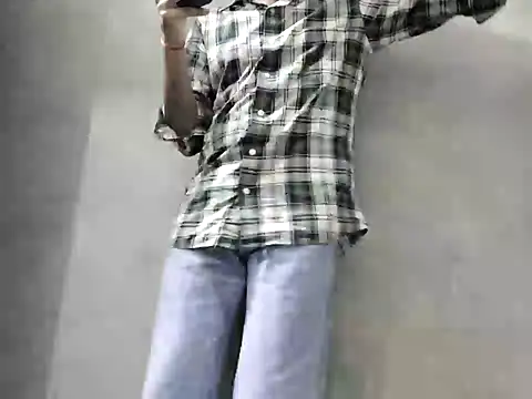 Lustyluckyy online show from 10/31/25, 03:41