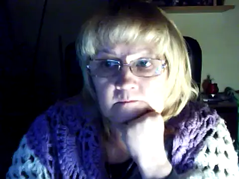 Snapshot of Violet5364 chatting on 02/21/25, 06:04 Violet5364 online show from 02/21/25, 06:04
