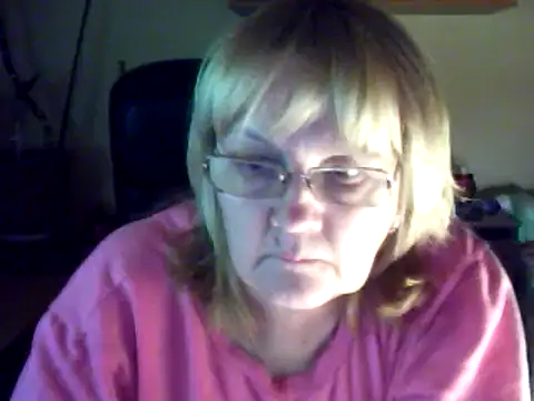 Snapshot of Violet5364 chatting on 02/26/25, 09:42 Violet5364 online show from 02/26/25, 09:42