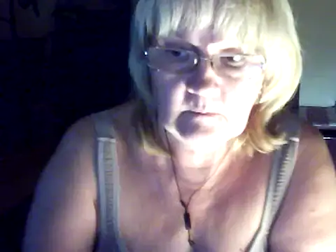 Snapshot of Violet5364 chatting on 09/20/25, 07:19 Violet5364 online show from 09/20/25, 07:19