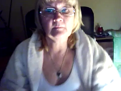 Snapshot of Violet5364 chatting on 03/01/25, 06:00 Violet5364 online show from 03/01/25, 06:00