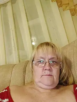 Snapshot of Violet5364 chatting on 12/16/25, 09:08 Violet5364 online show from 12/16/25, 09:08