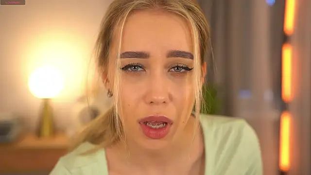  Spring Day  online show from 03/12/26, 08:07