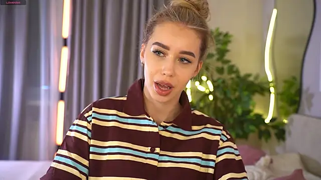  Spring Day  online show from 02/25/26, 08:14