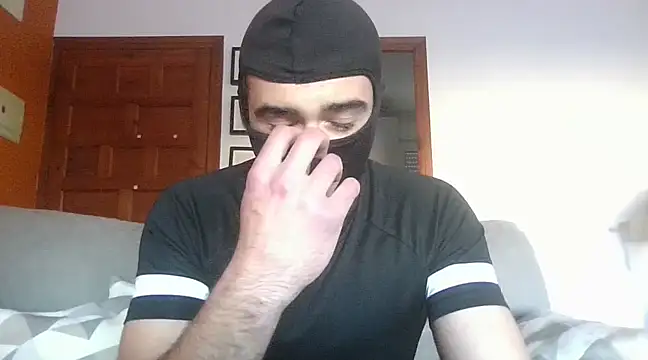 Snapshot of ESCOMOFUC chatting on 02/23/25, 04:13 ESCOMOFUC online show from 02/23/25, 04:13
