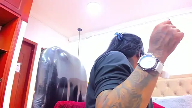 emma purple  online show from 11/26/25, 05:35