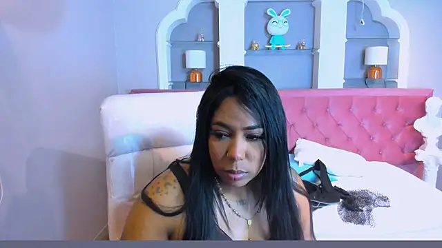 Snapshot of emma_purple_ chatting on 02/10/25, 07:38 emma purple online show from 02/10/25, 07:38