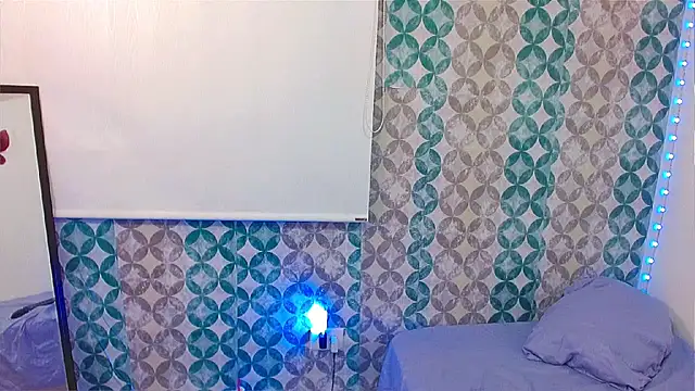Emilybateee online show from 02/25/25, 06:12
