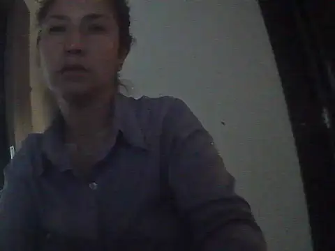 Snapshot of Cielo_carpentier69 chatting on 11/10/25, 09:53 Cielo carpentier69 online show from 11/10/25, 09:53