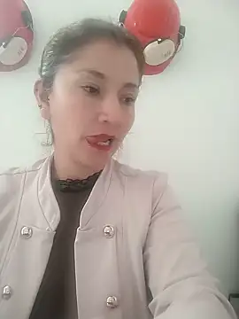 Snapshot of Cielo_carpentier69 chatting on 05/21/26, 05:21 Cielo carpentier69 online show from 05/21/26, 05:21