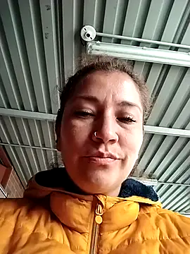 Snapshot of Cielo_carpentier69 chatting on 04/15/26, 04:22 Cielo carpentier69 online show from 04/15/26, 04:22