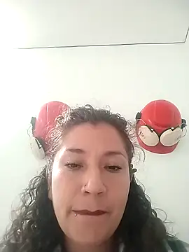 Snapshot of Cielo_carpentier69 chatting on 04/20/26, 03:35 Cielo carpentier69 online show from 04/20/26, 03:35
