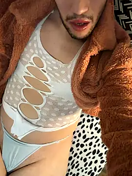 yaxxx03 online show from 11/26/25, 07:36