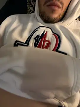 yaxxx03 online show from 10/25/25, 09:04