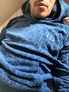 yaxxx03 online show from 10/19/25, 10:51