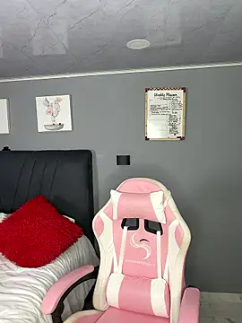 alejandra jonees online show from 01/18/26, 01:20