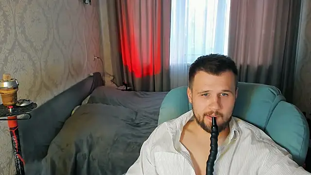 Snapshot of Vladik_b chatting on 05/25/26, 05:33 Vladik b online show from 05/25/26, 05:33