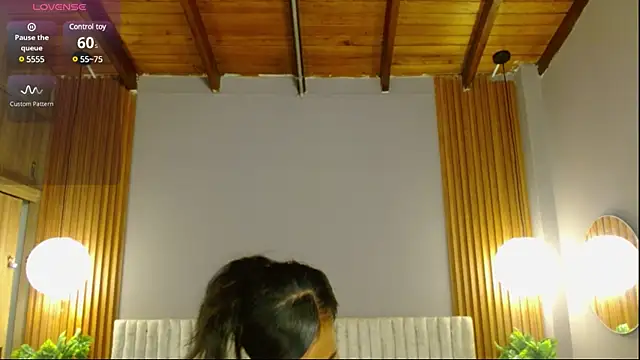 Snapshot of TianaSky chatting on 03/22/25, 08:04 TianaSky online show from 03/22/25, 08:04