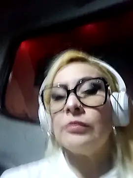 CandieGilson   online show from 03/31/26, 10:28