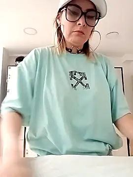 CandieGilson   online show from 10/13/25, 12:40